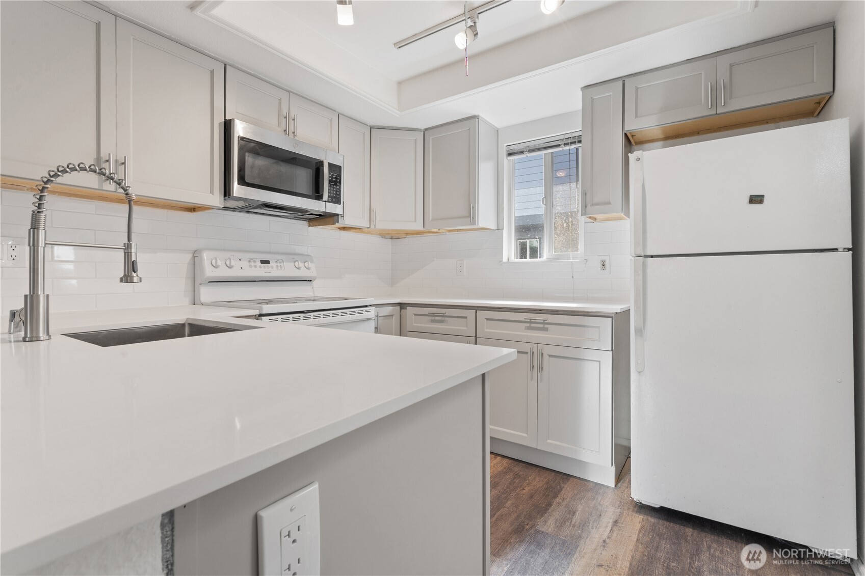 10007 NE 12th Street Unit: 108