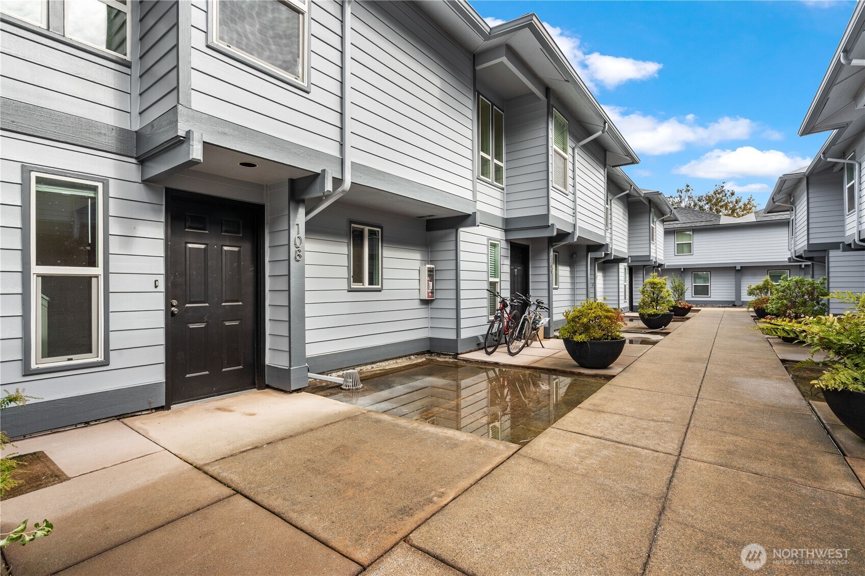 10007 NE 12th Street Unit: 108