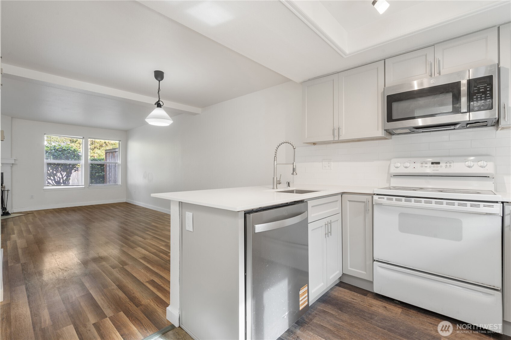 10007 NE 12th Street Unit: 108