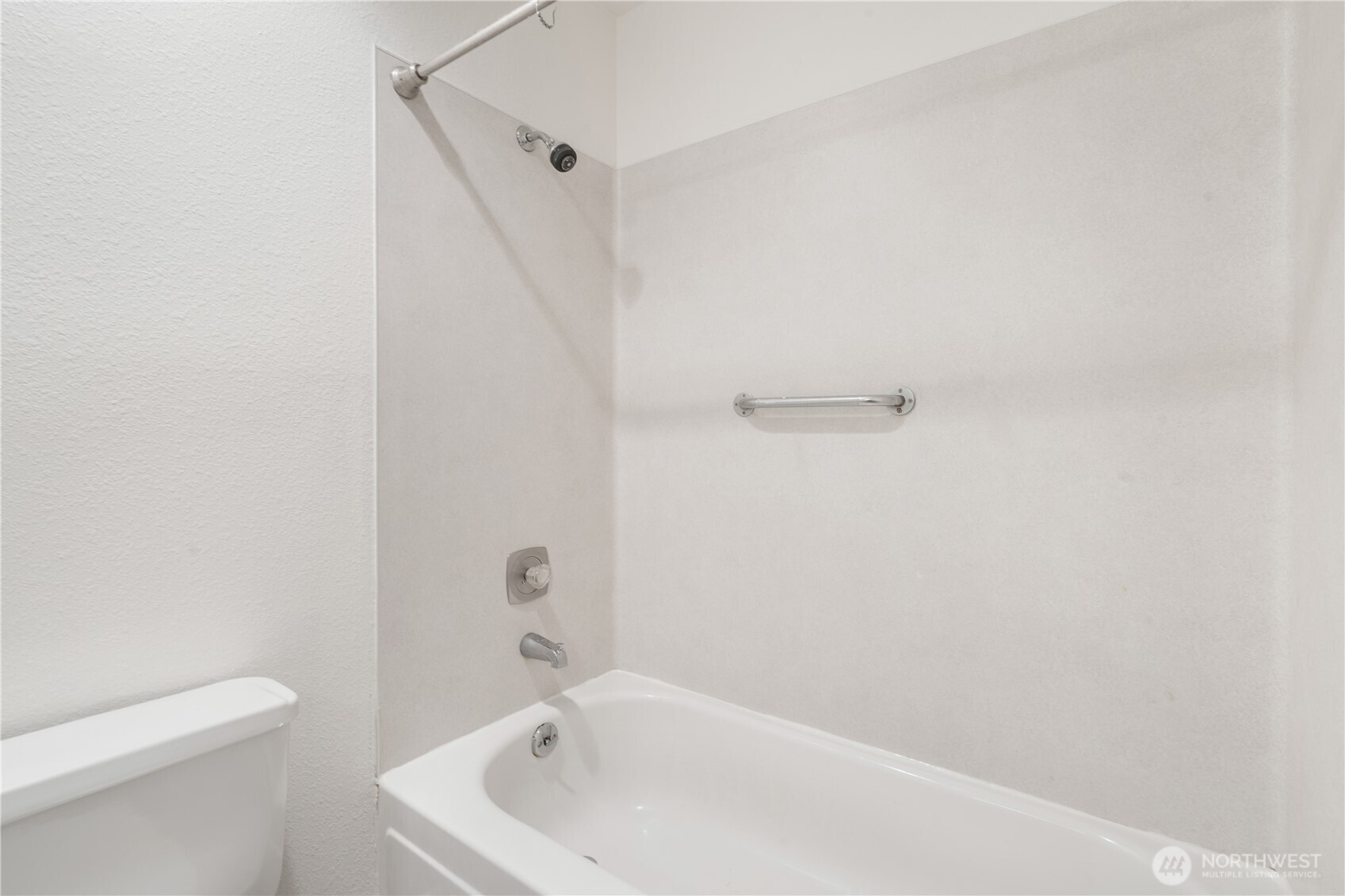 10007 NE 12th Street Unit: 108