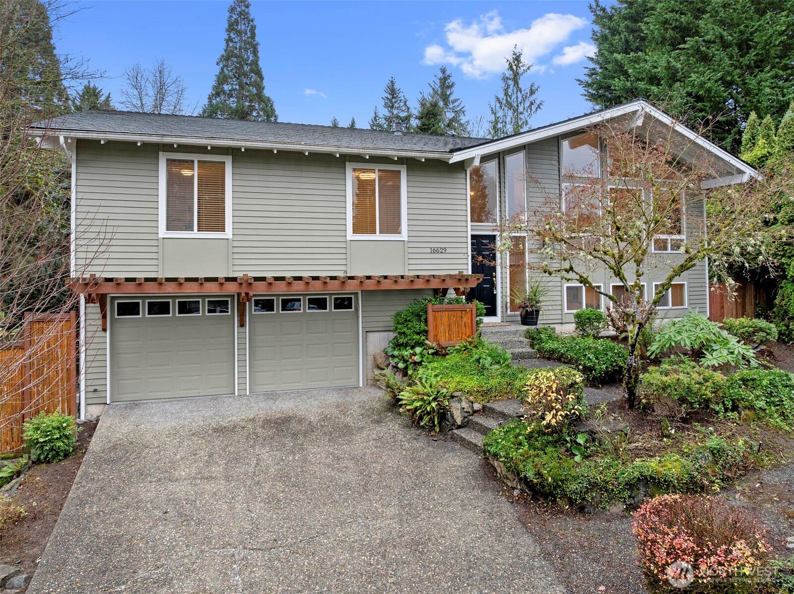 16629 NE 46th Street