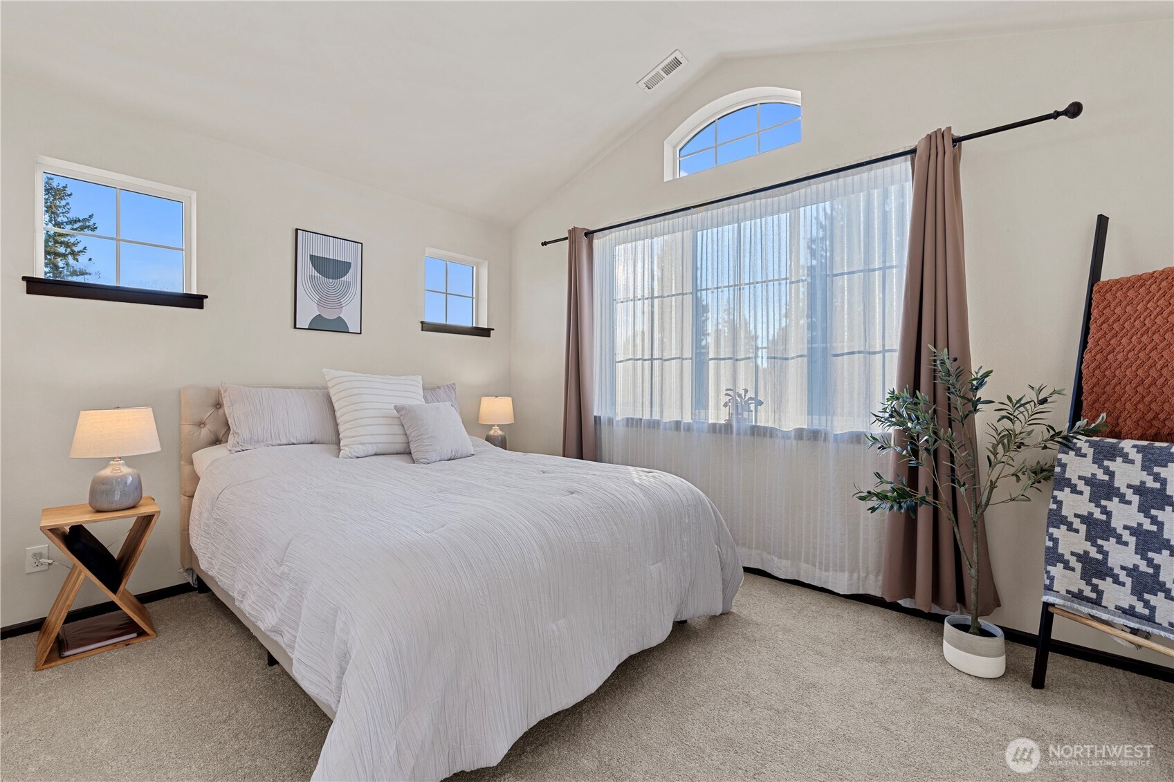 12014 NE 162nd Place