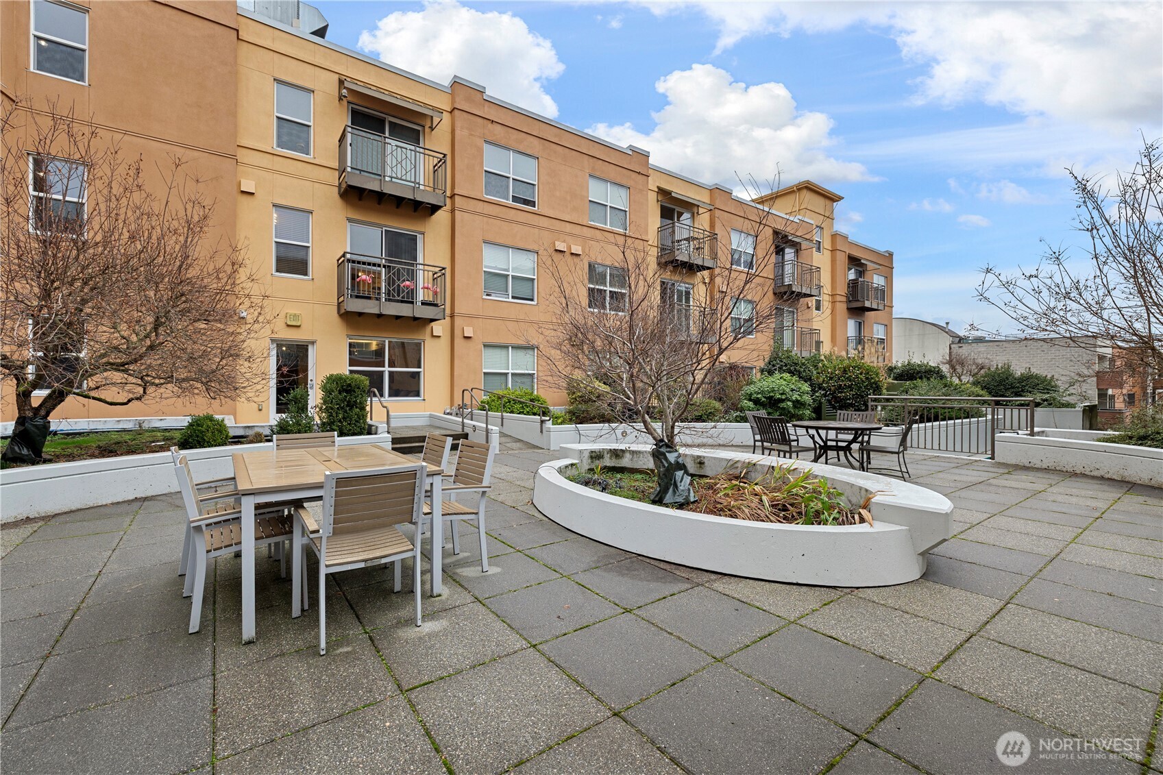 413 NE 70th Street Unit: 207