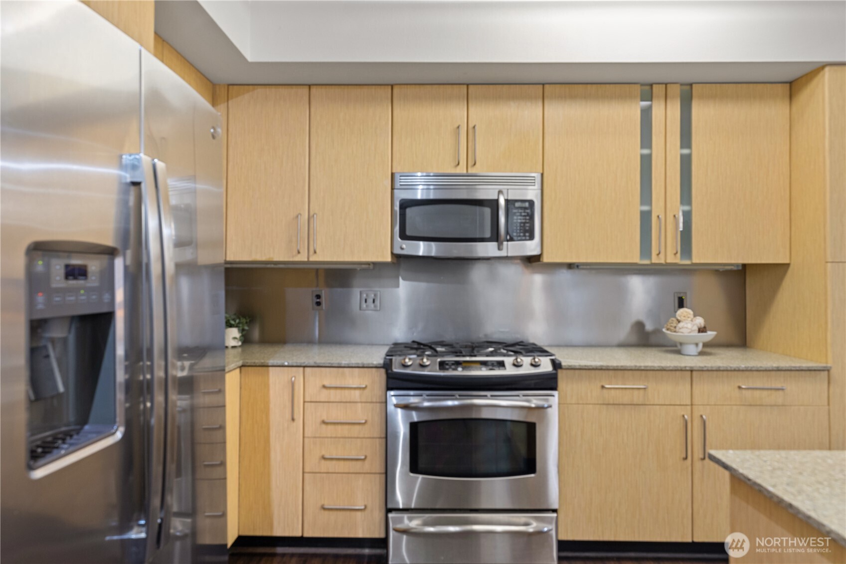 413 NE 70th Street Unit: 207