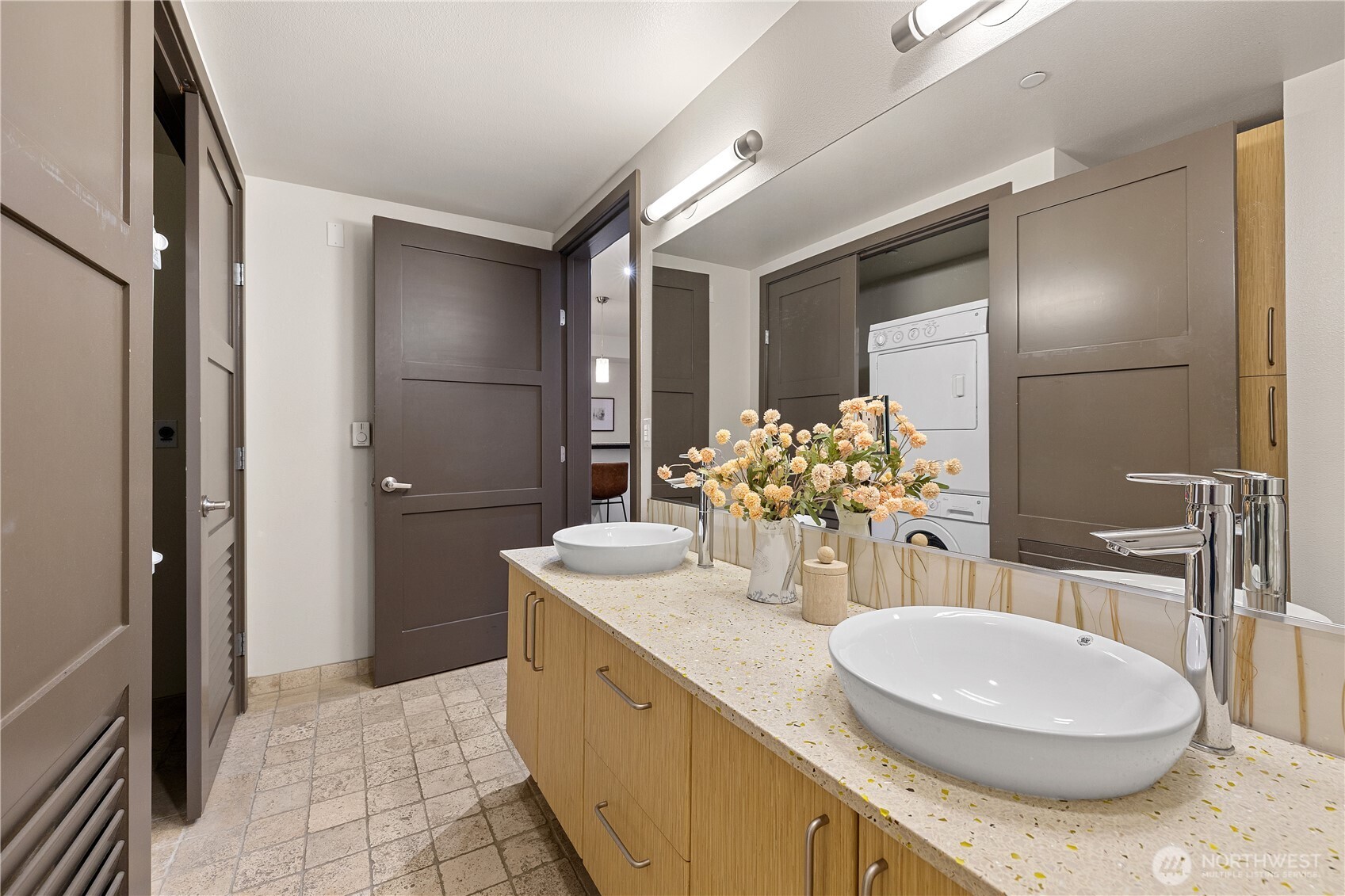 413 NE 70th Street Unit: 207