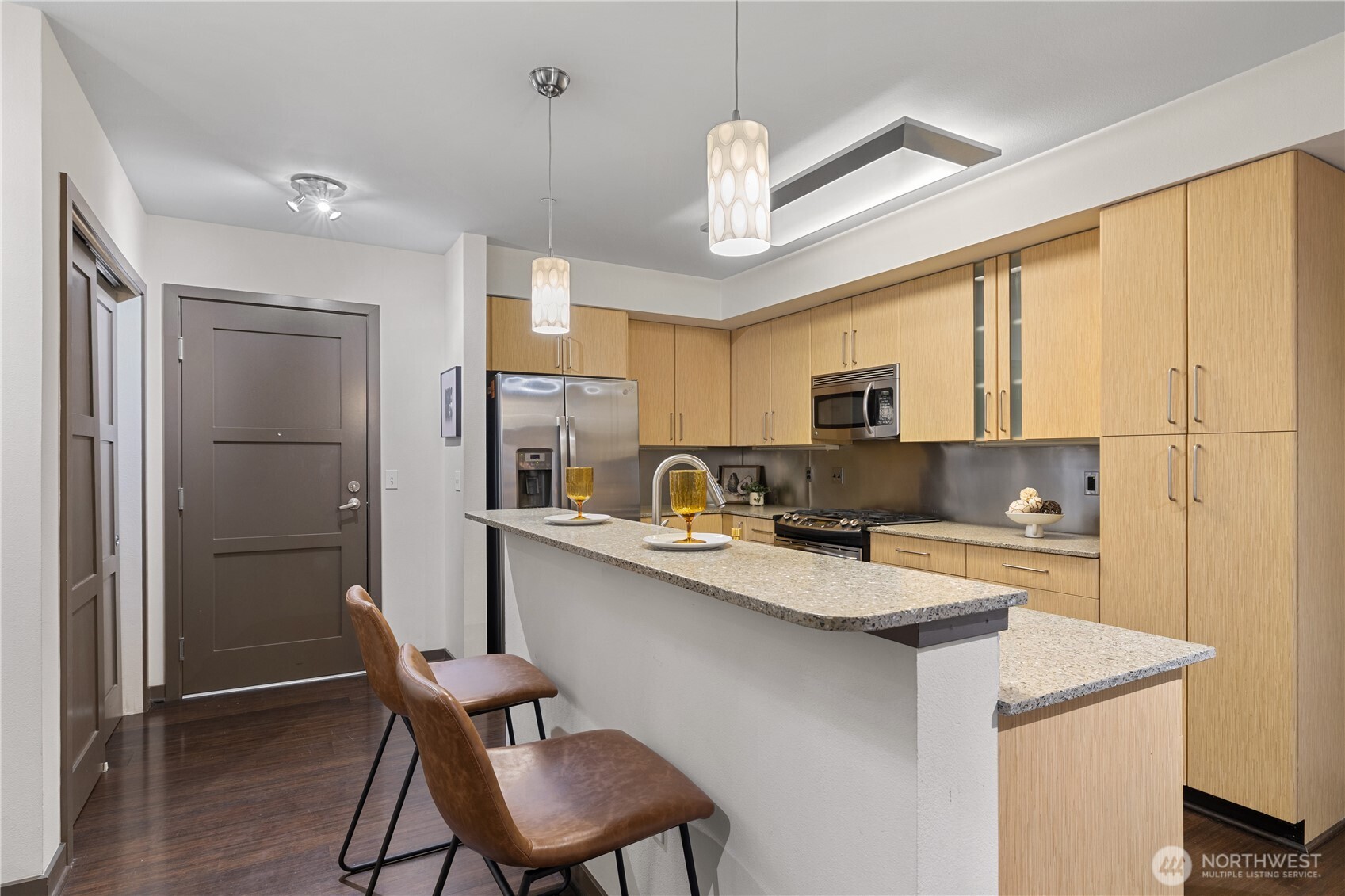 413 NE 70th Street Unit: 207