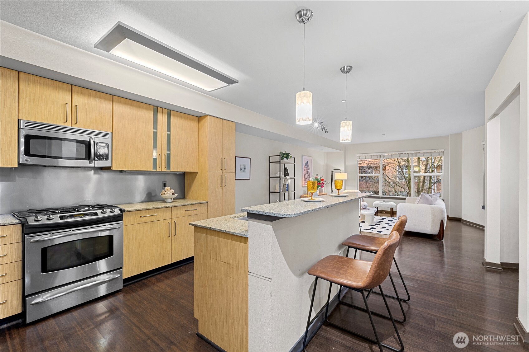 413 NE 70th Street Unit: 207