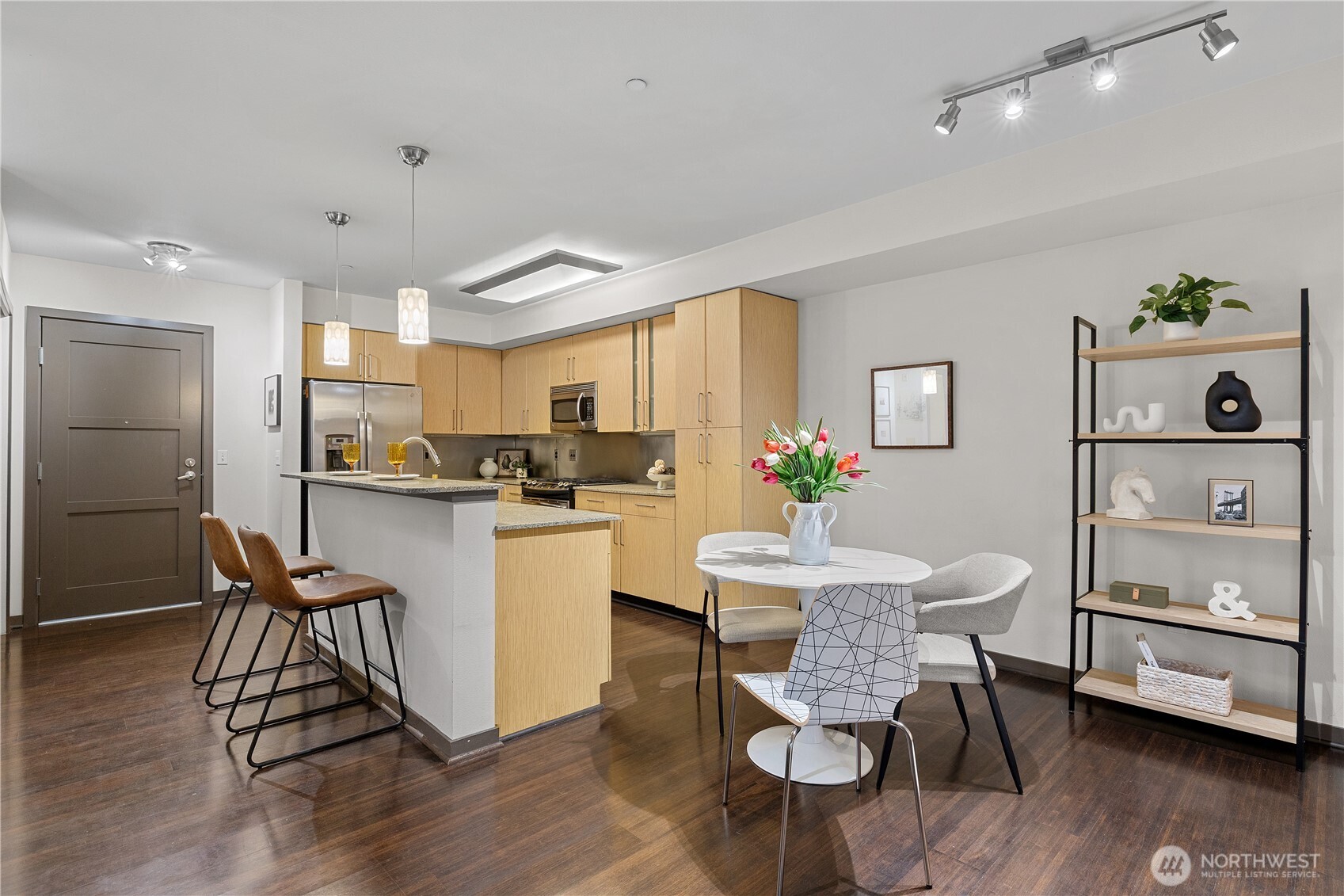 413 NE 70th Street Unit: 207