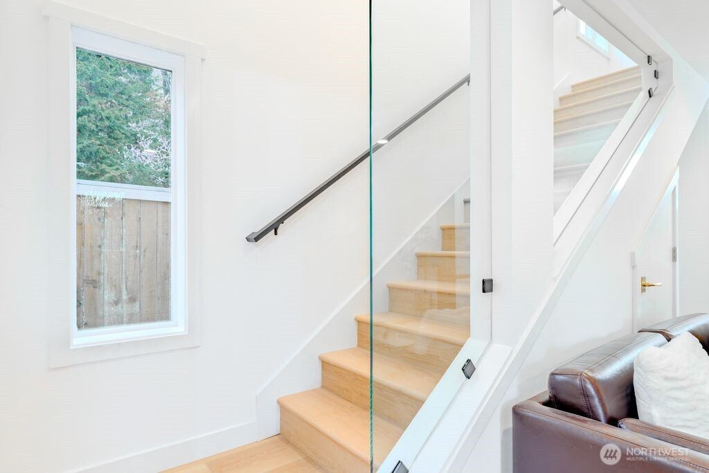 1518 NE 106th Street