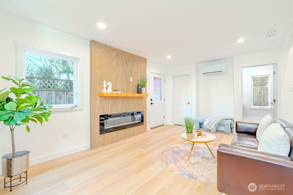 1518 NE 106th Street