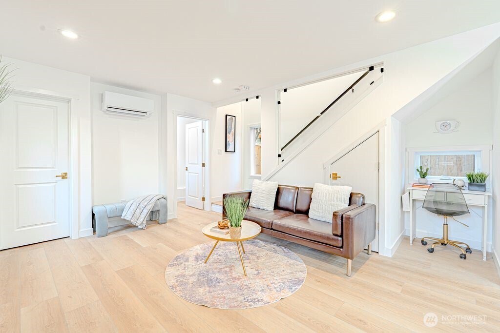 1518 NE 106th Street