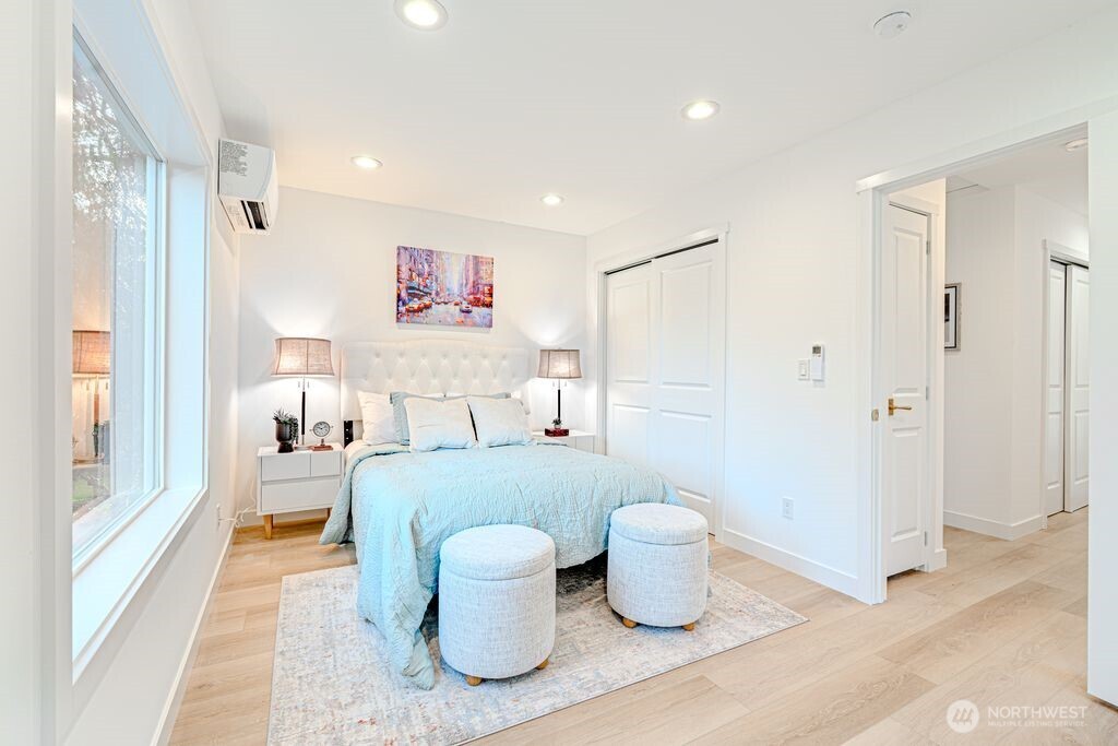 1518 NE 106th Street