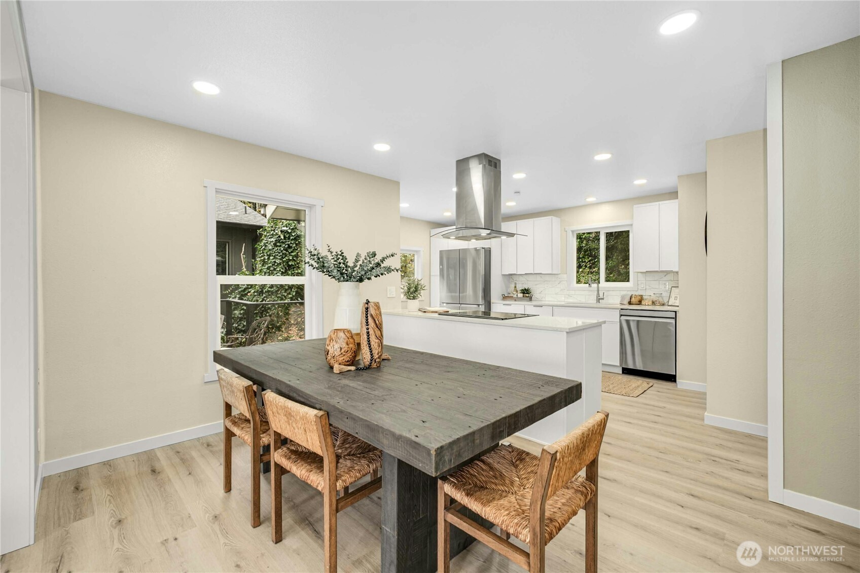 9919 Arrowsmith Avenue S