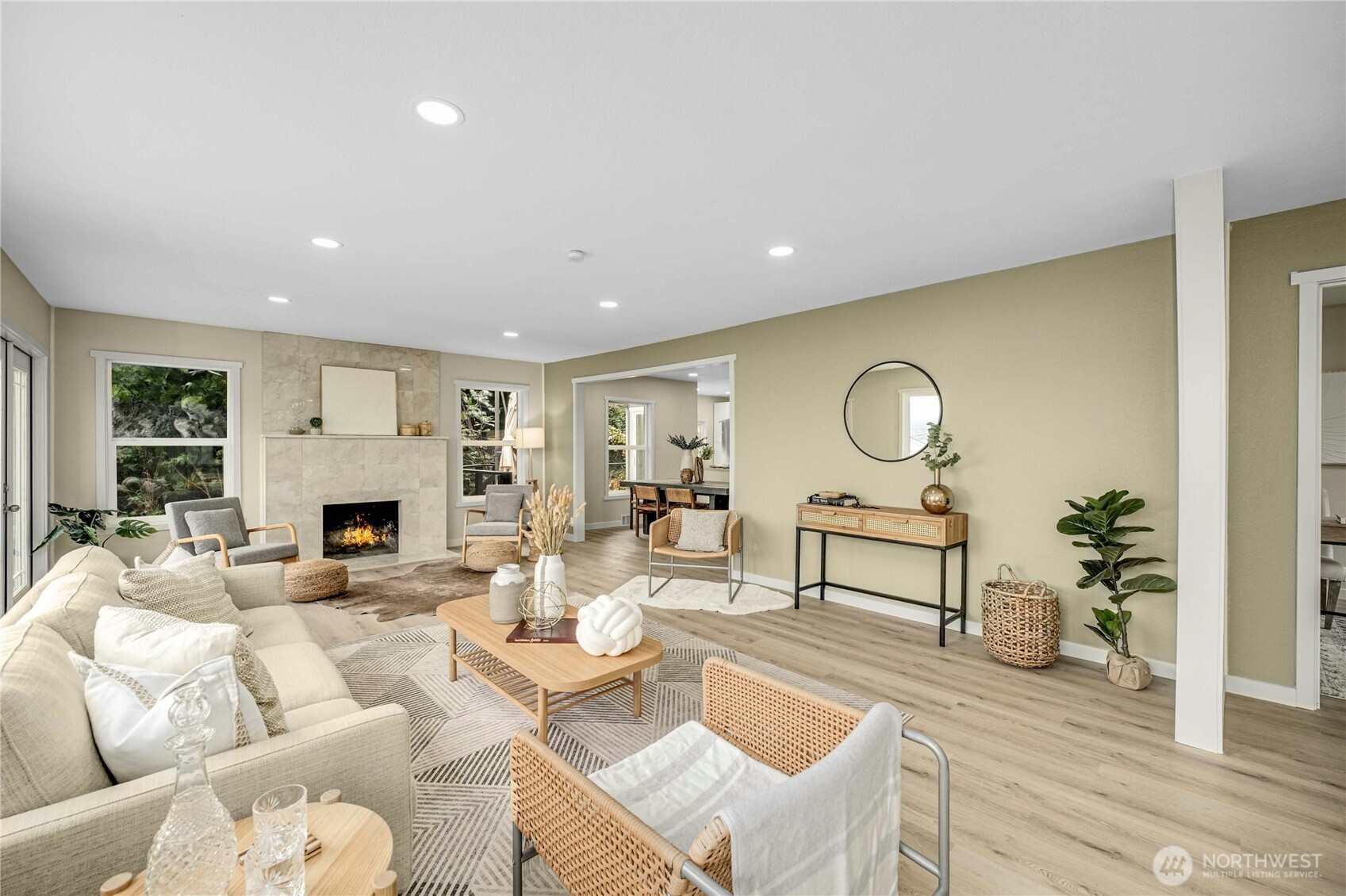 9919 Arrowsmith Avenue S