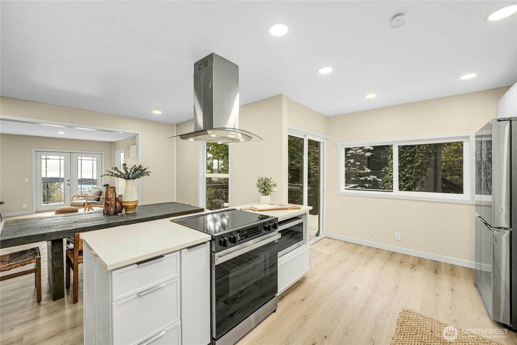 9919 Arrowsmith Avenue S