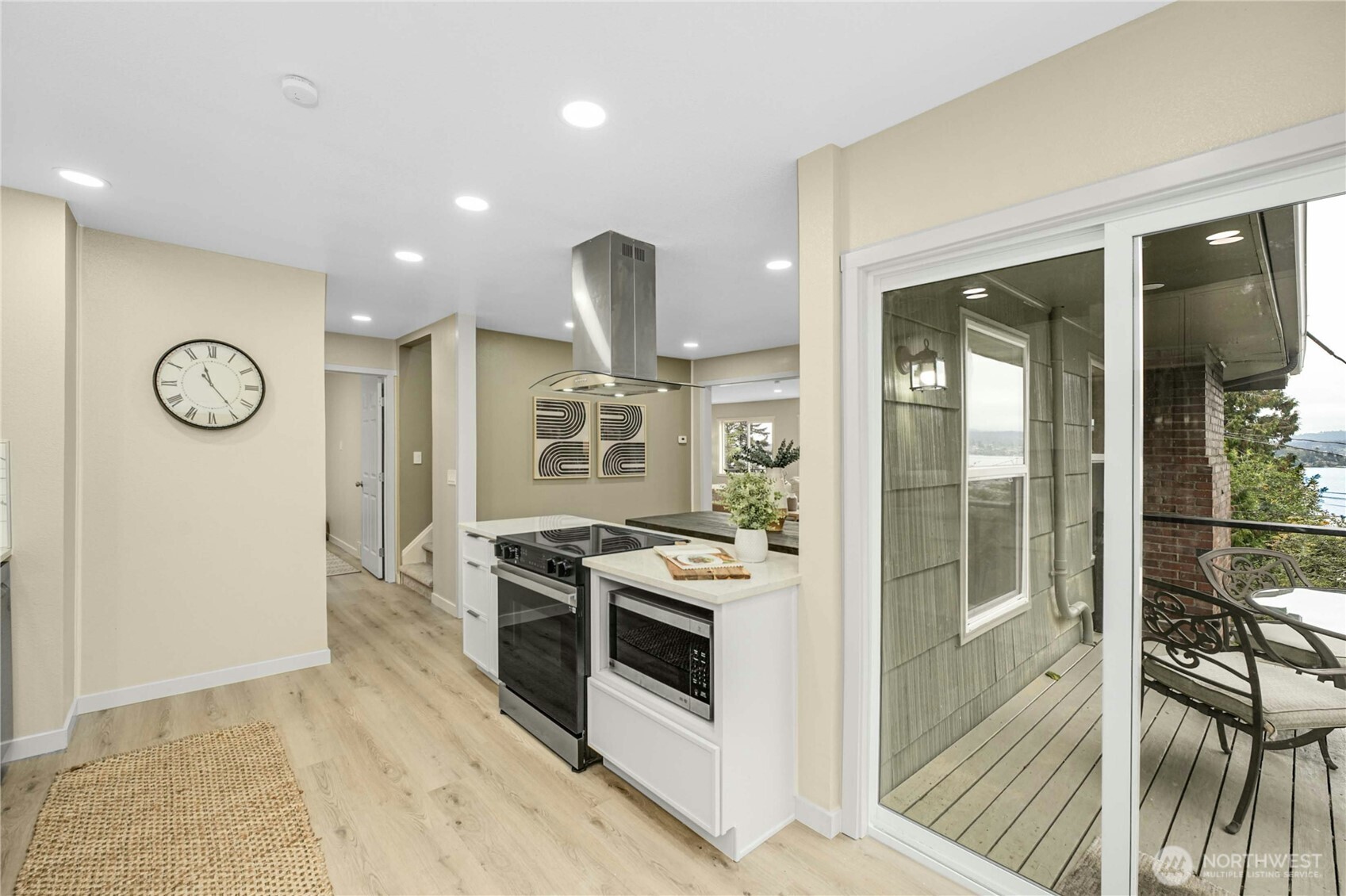 9919 Arrowsmith Avenue S