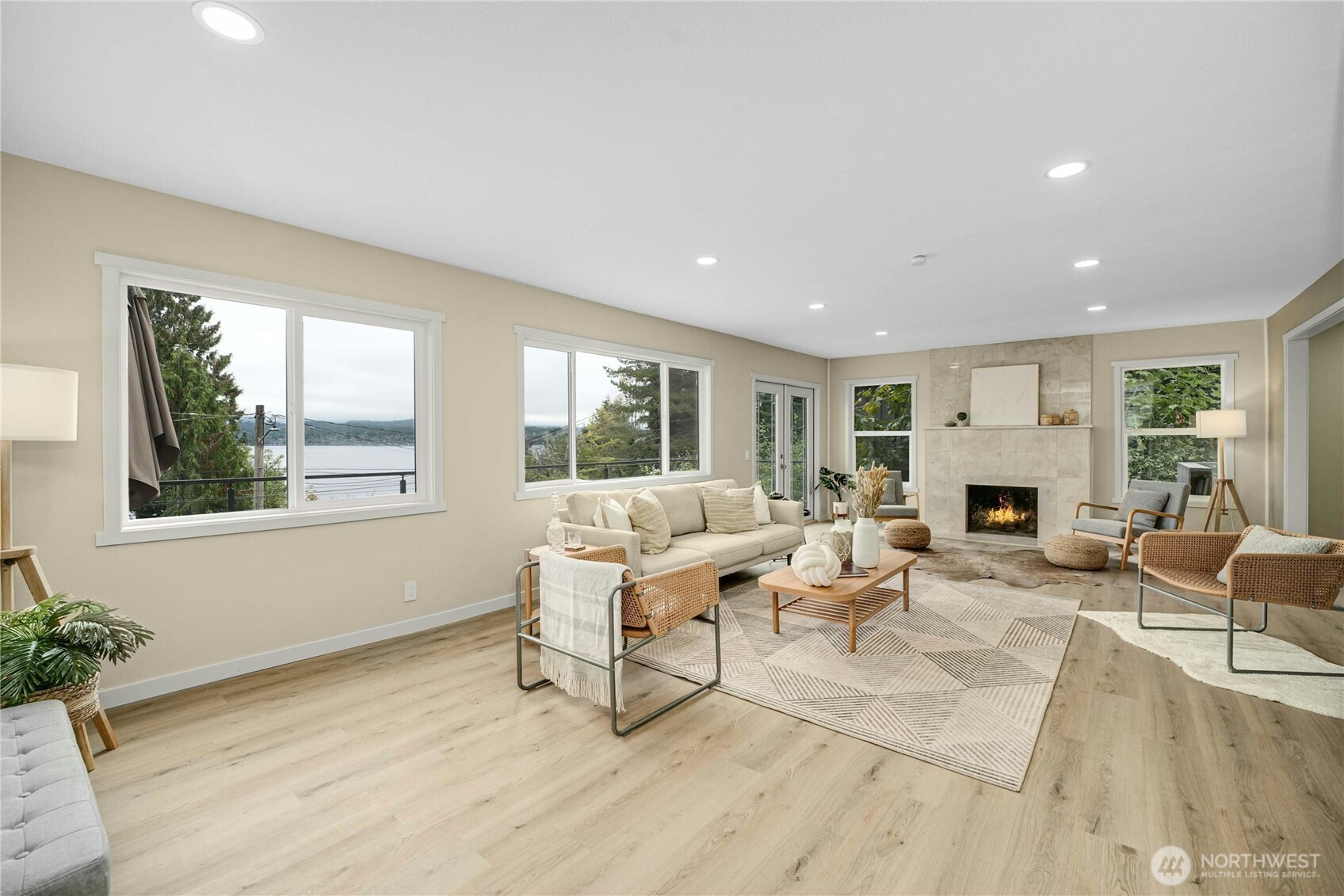 9919 Arrowsmith Avenue S