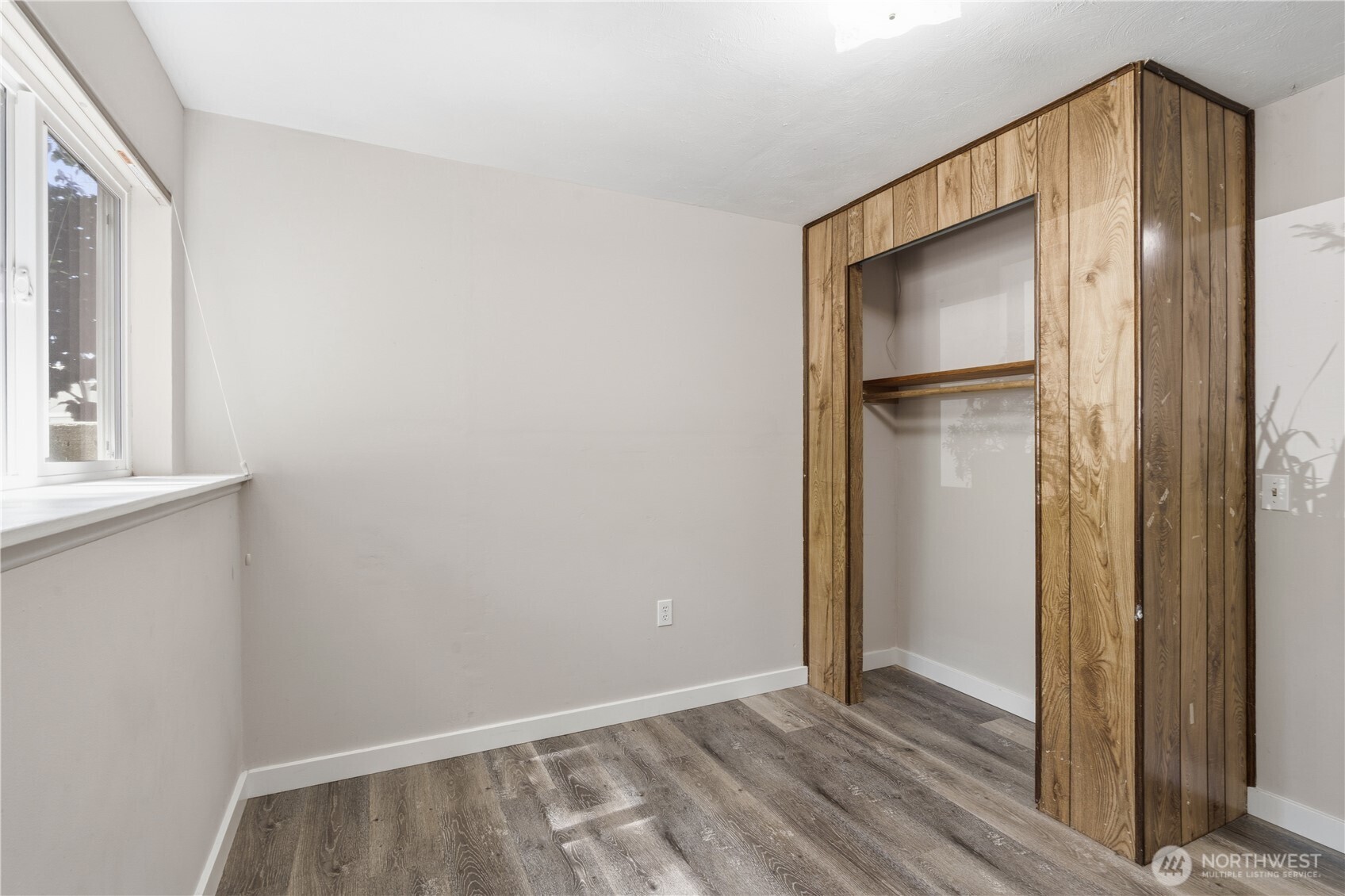 12020 NE 83rd Street