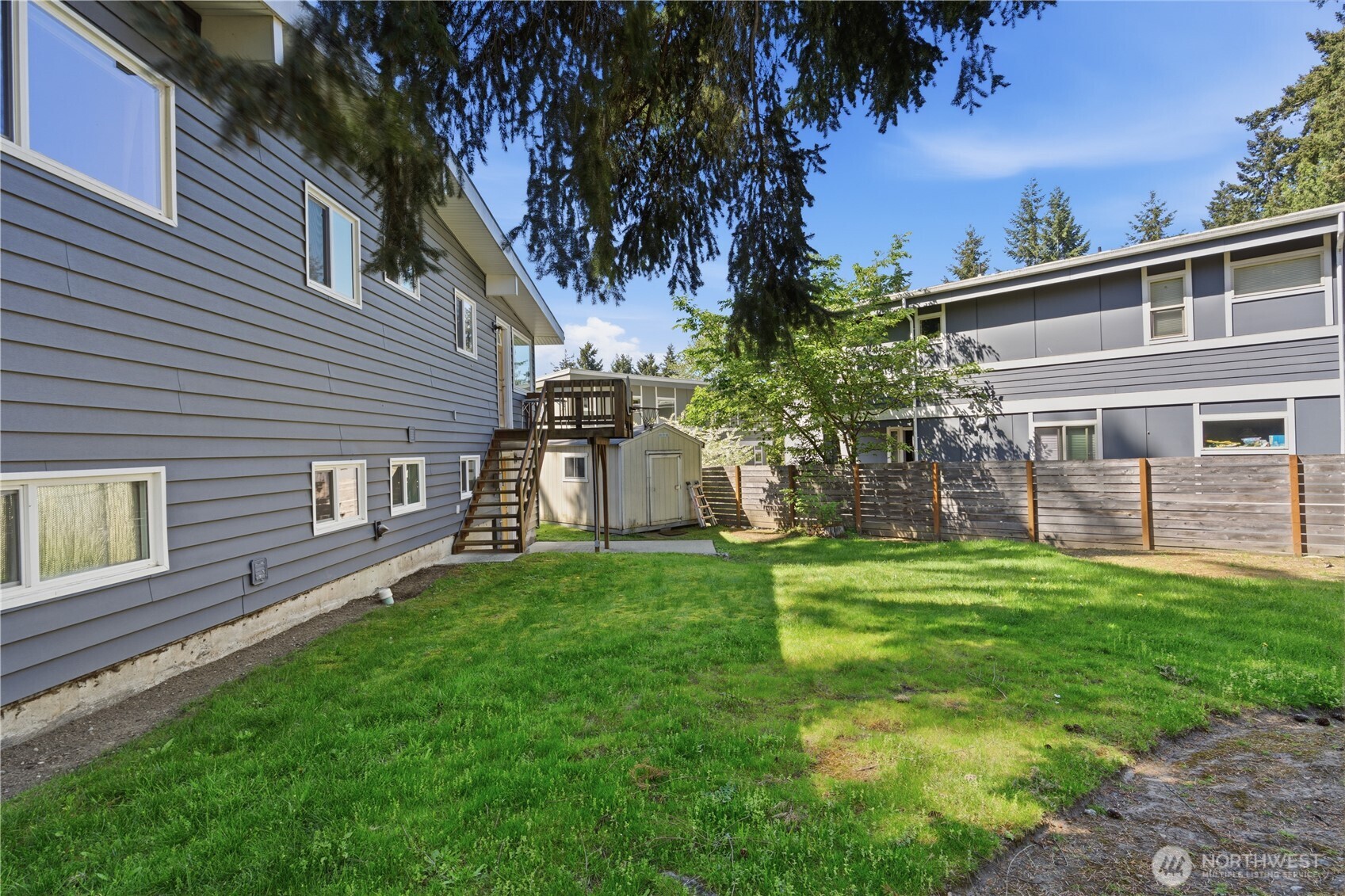 12020 NE 83rd Street