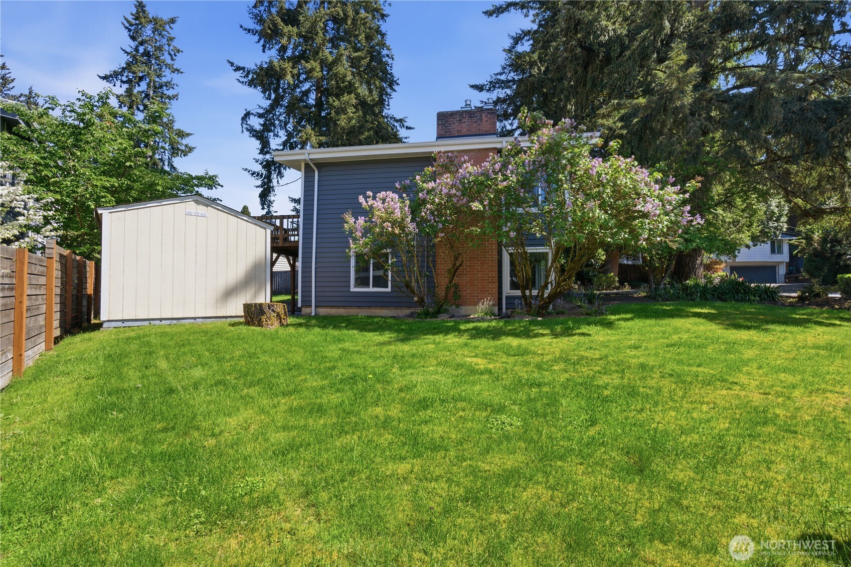 12020 NE 83rd Street