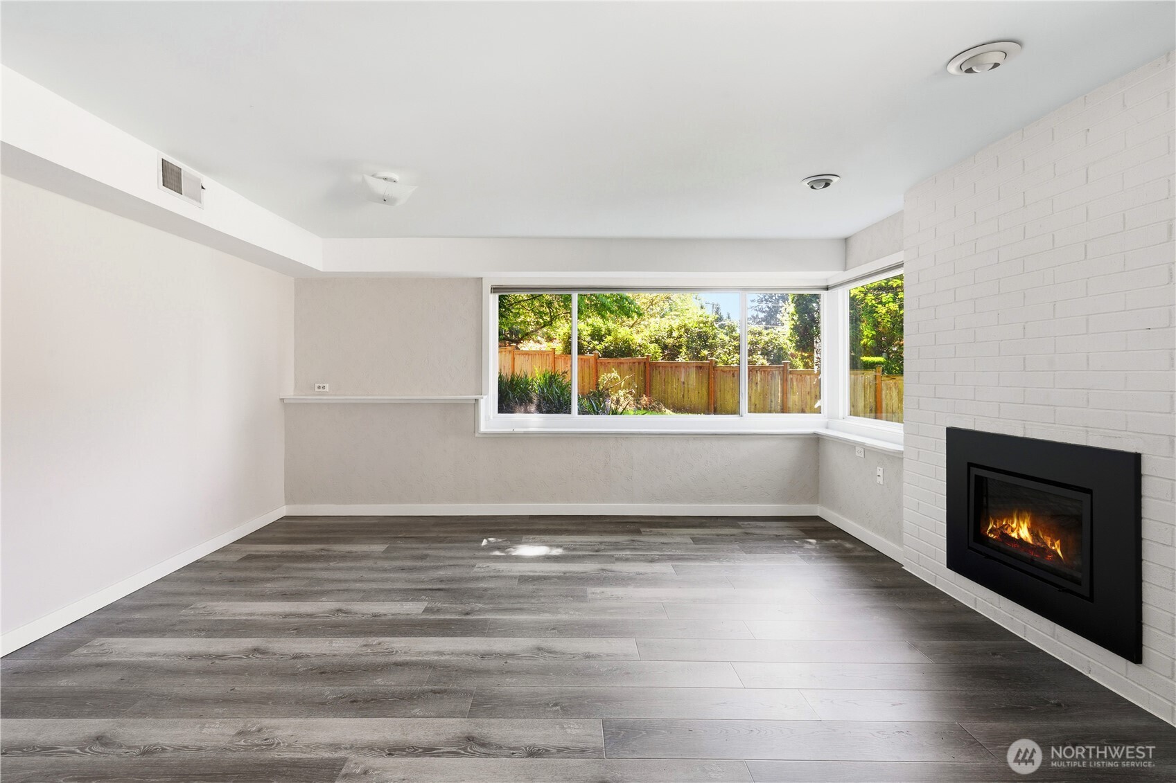 12020 NE 83rd Street