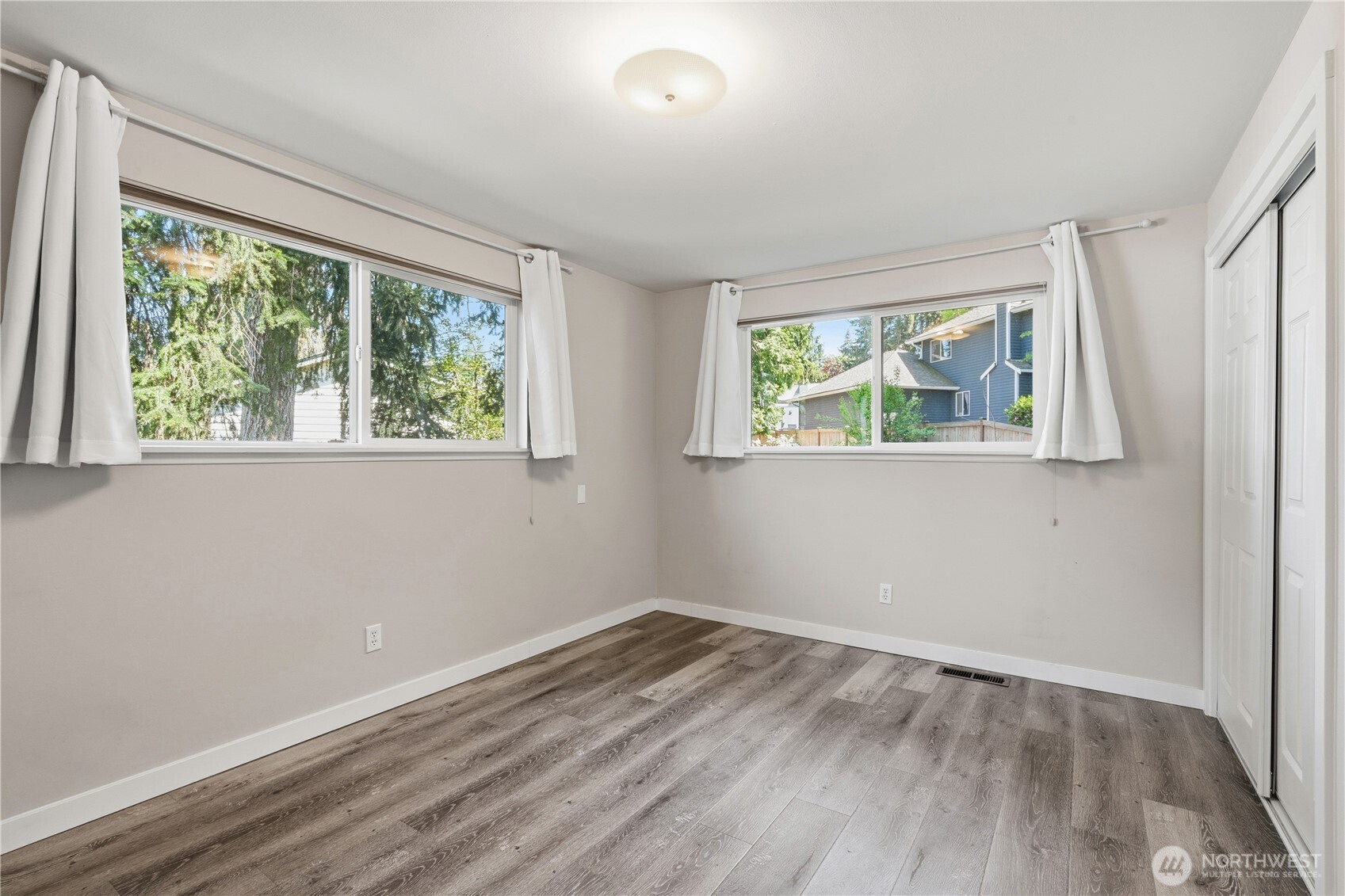 12020 NE 83rd Street