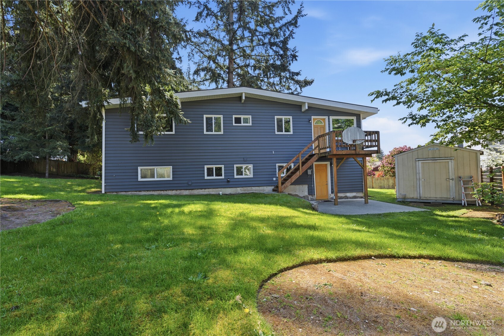12020 NE 83rd Street