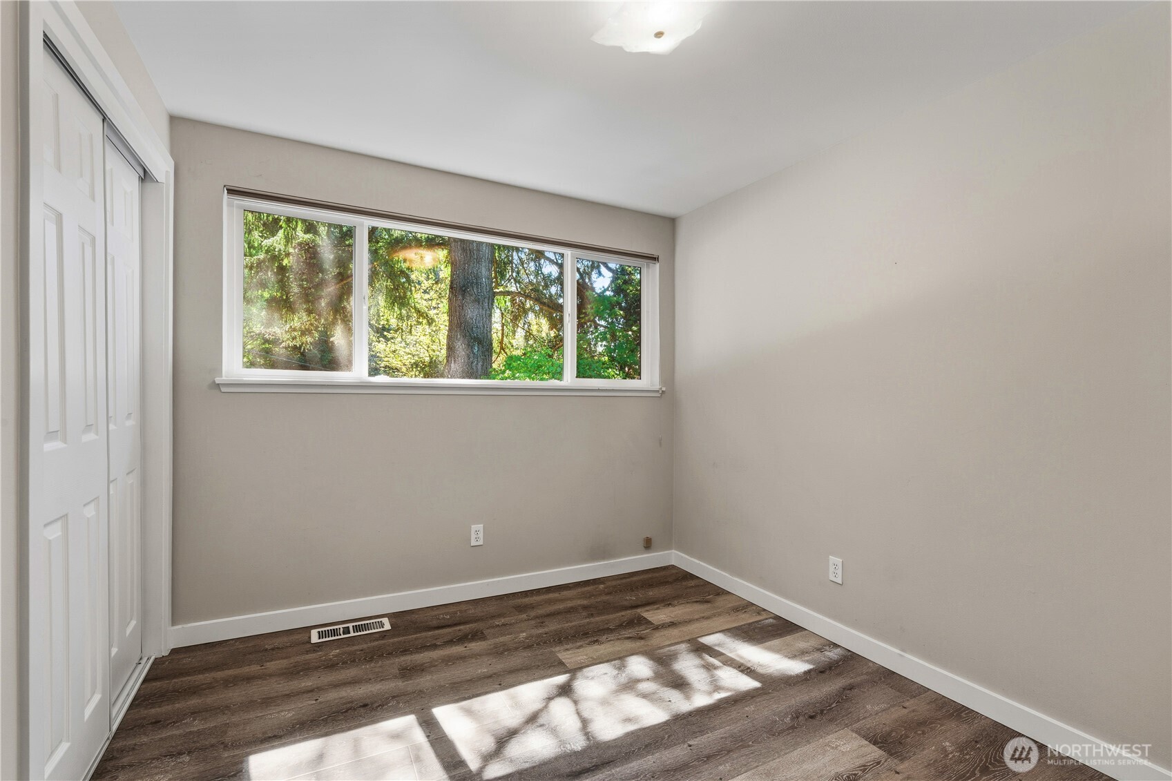 12020 NE 83rd Street