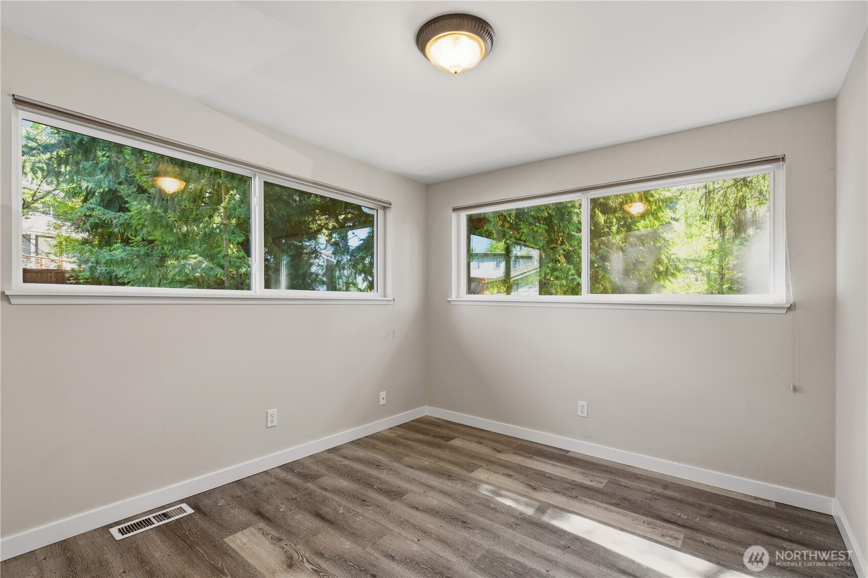 12020 NE 83rd Street