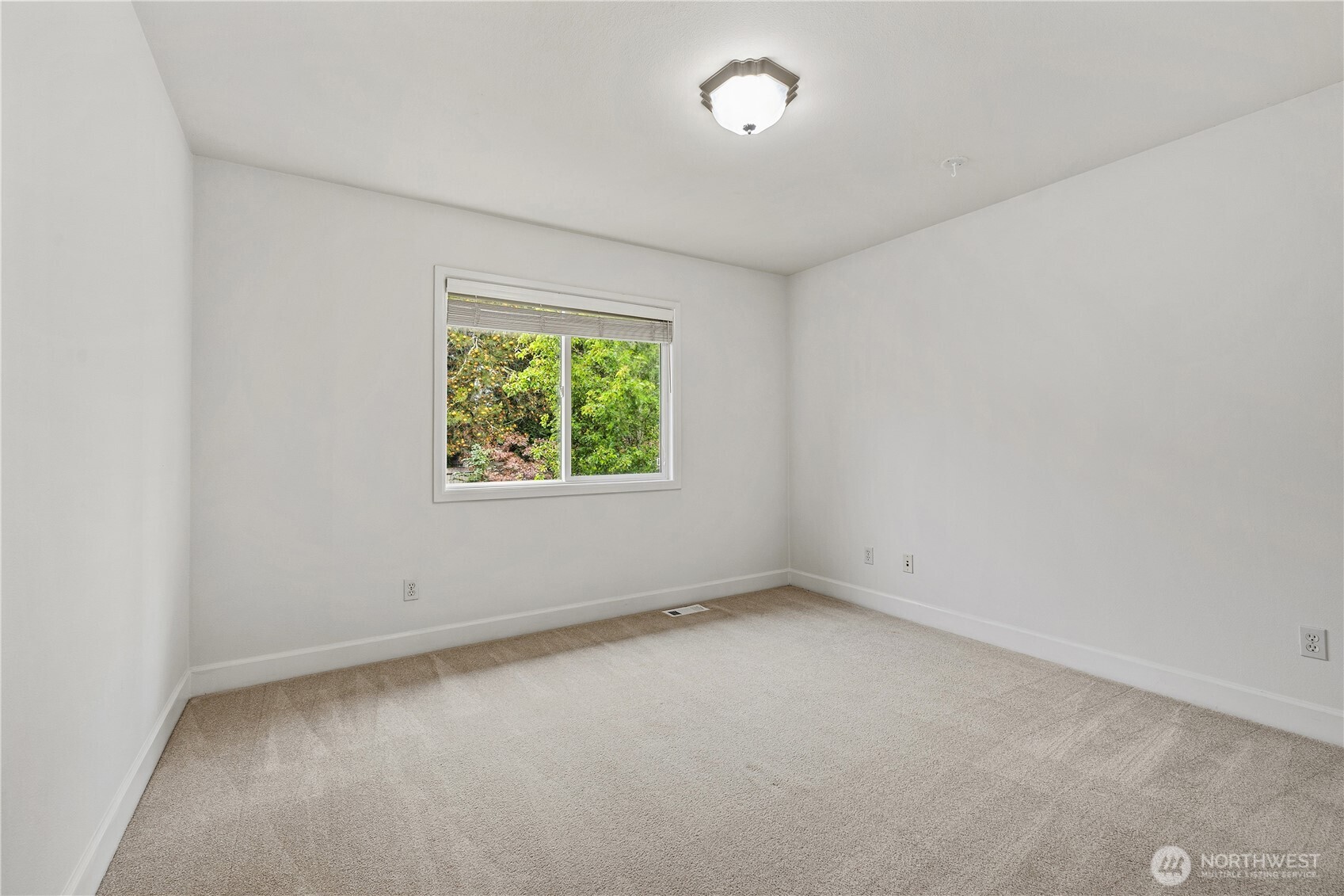 813 275th Place SE