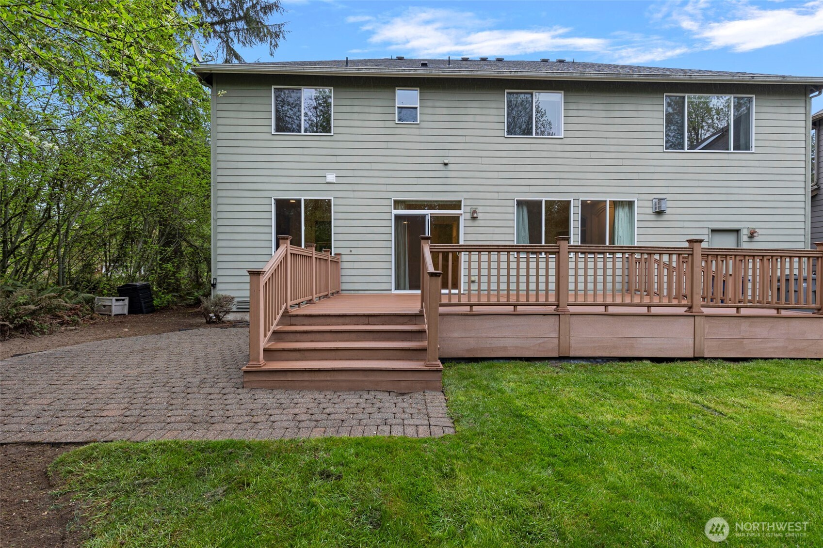 8835 NE 237th Place NE