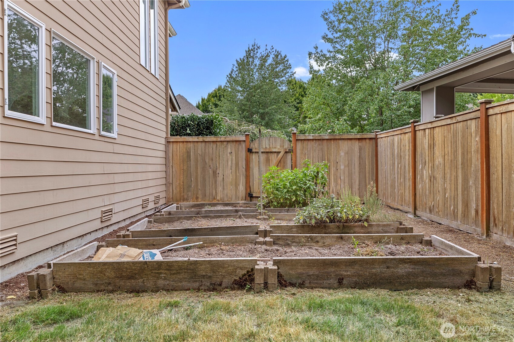 20554 NE 32nd Court