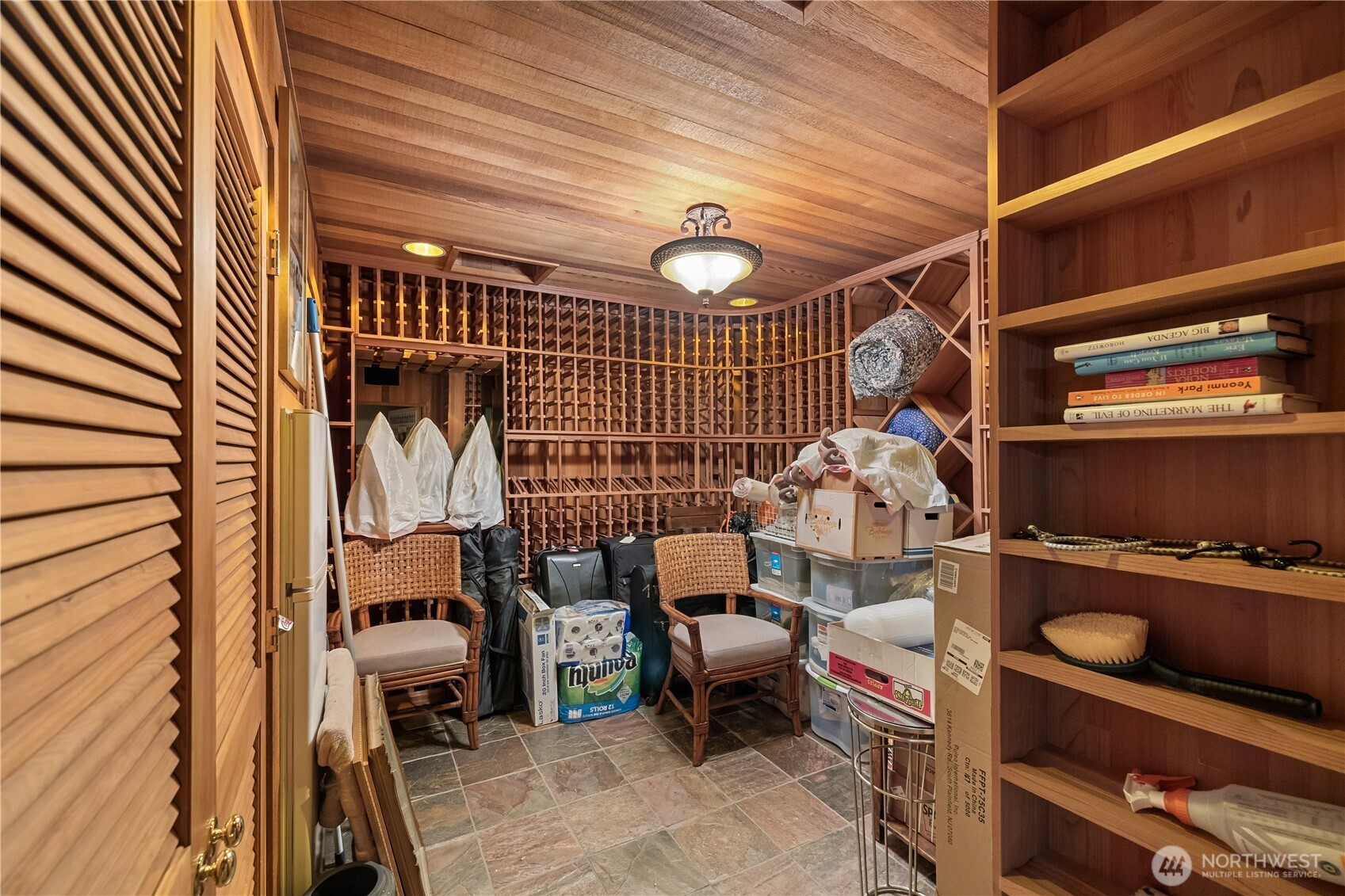 101 99th Avenue NE Unit: 301