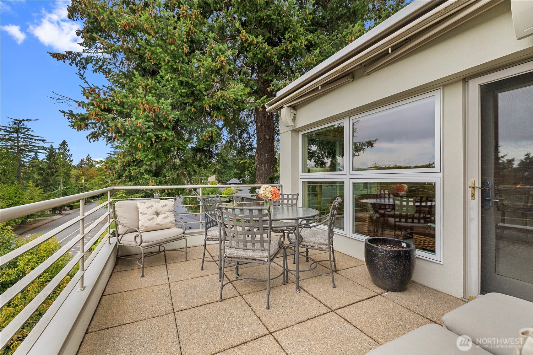 101 99th Avenue NE Unit: 301