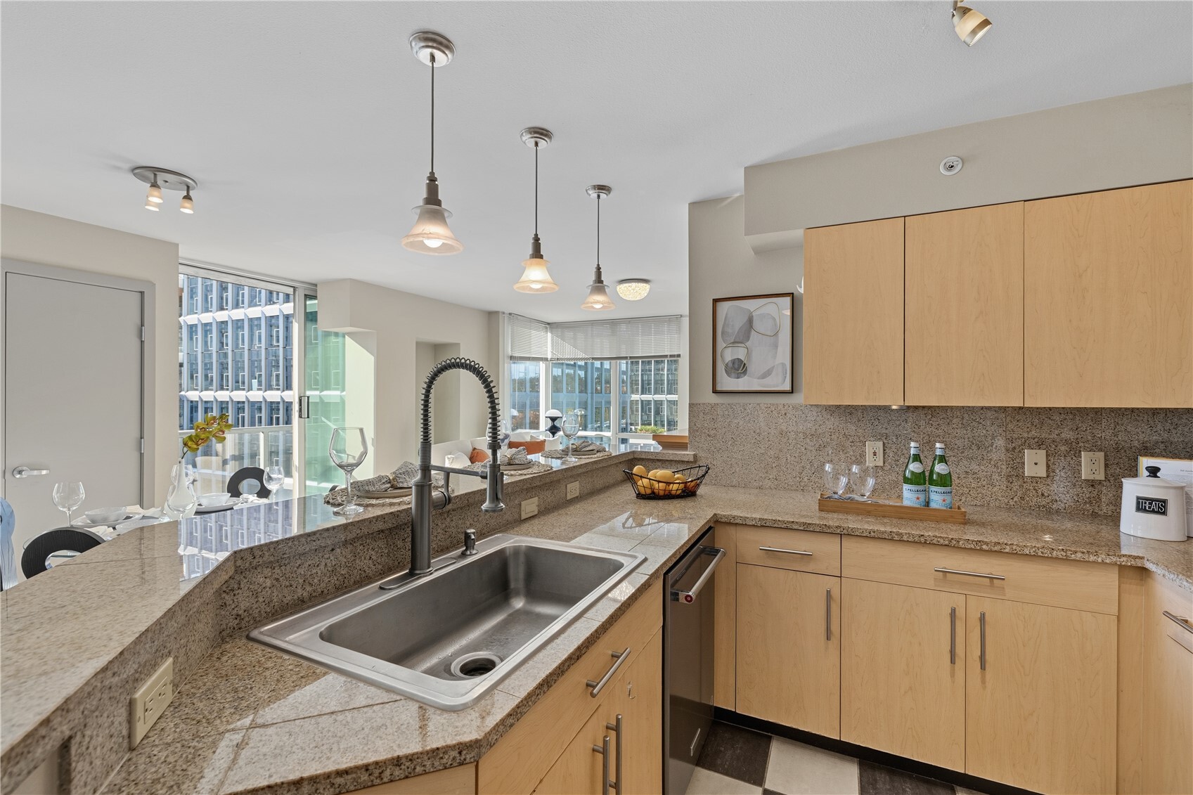 1100 106th Avenue NE Unit: 703