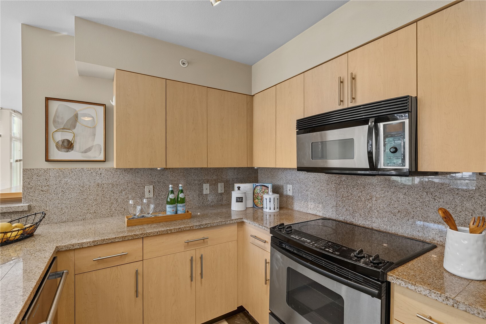 1100 106th Avenue NE Unit: 703