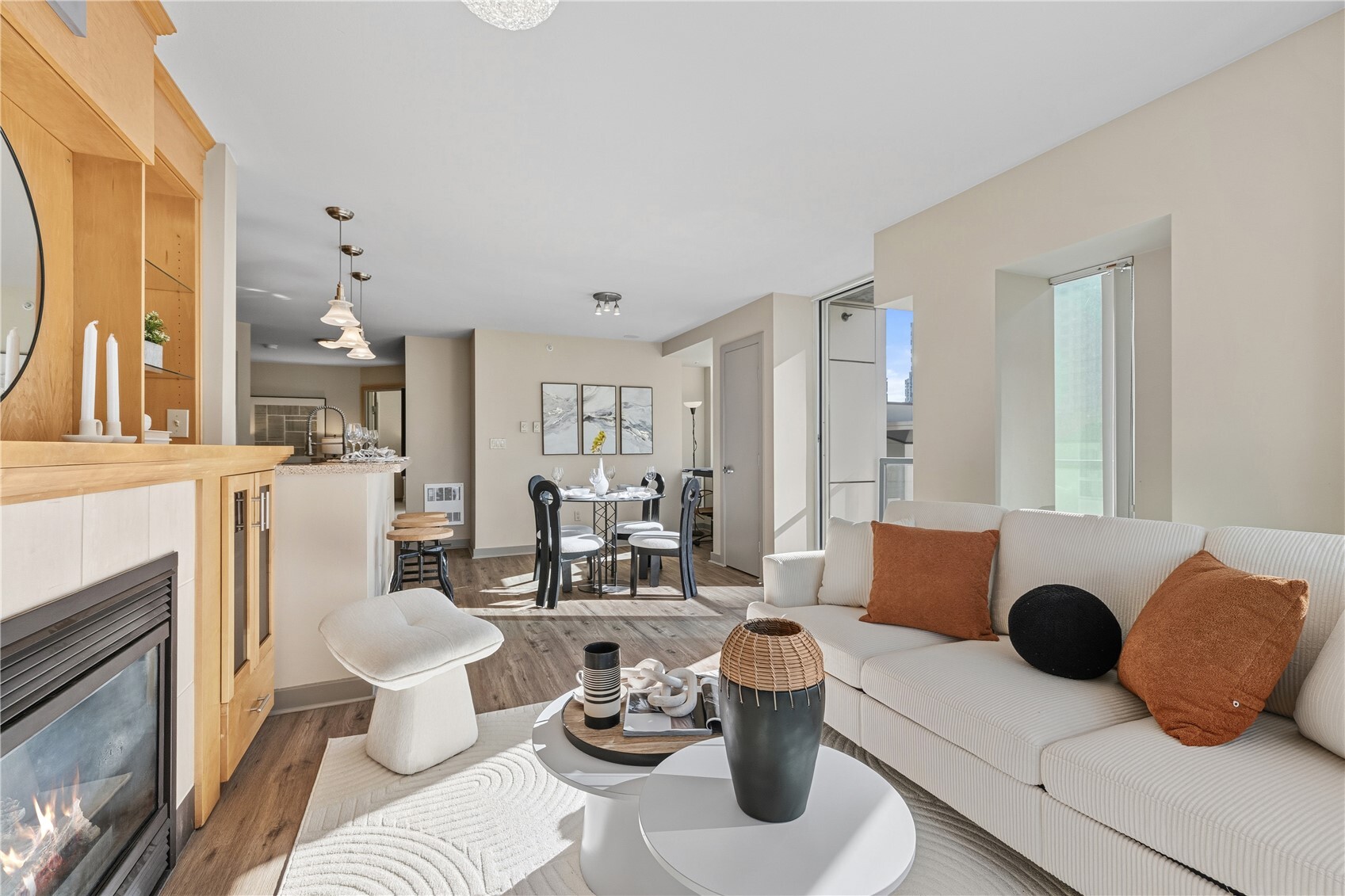 1100 106th Avenue NE Unit: 703