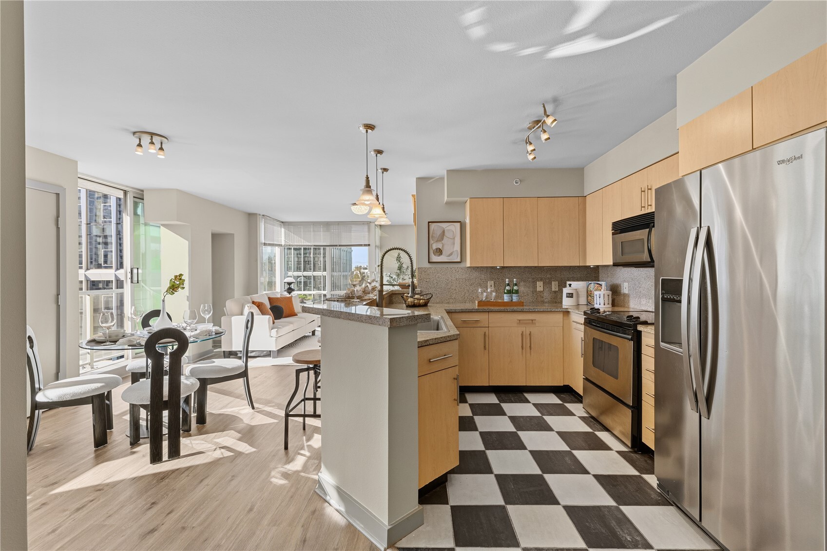 1100 106th Avenue NE Unit: 703