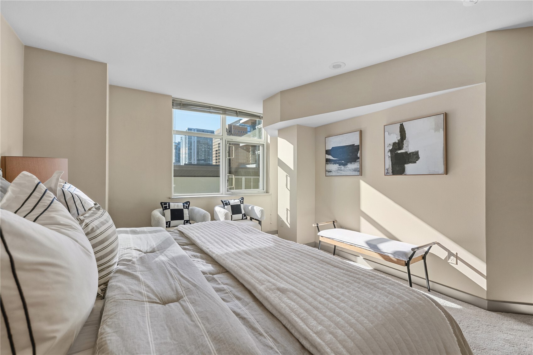 1100 106th Avenue NE Unit: 703