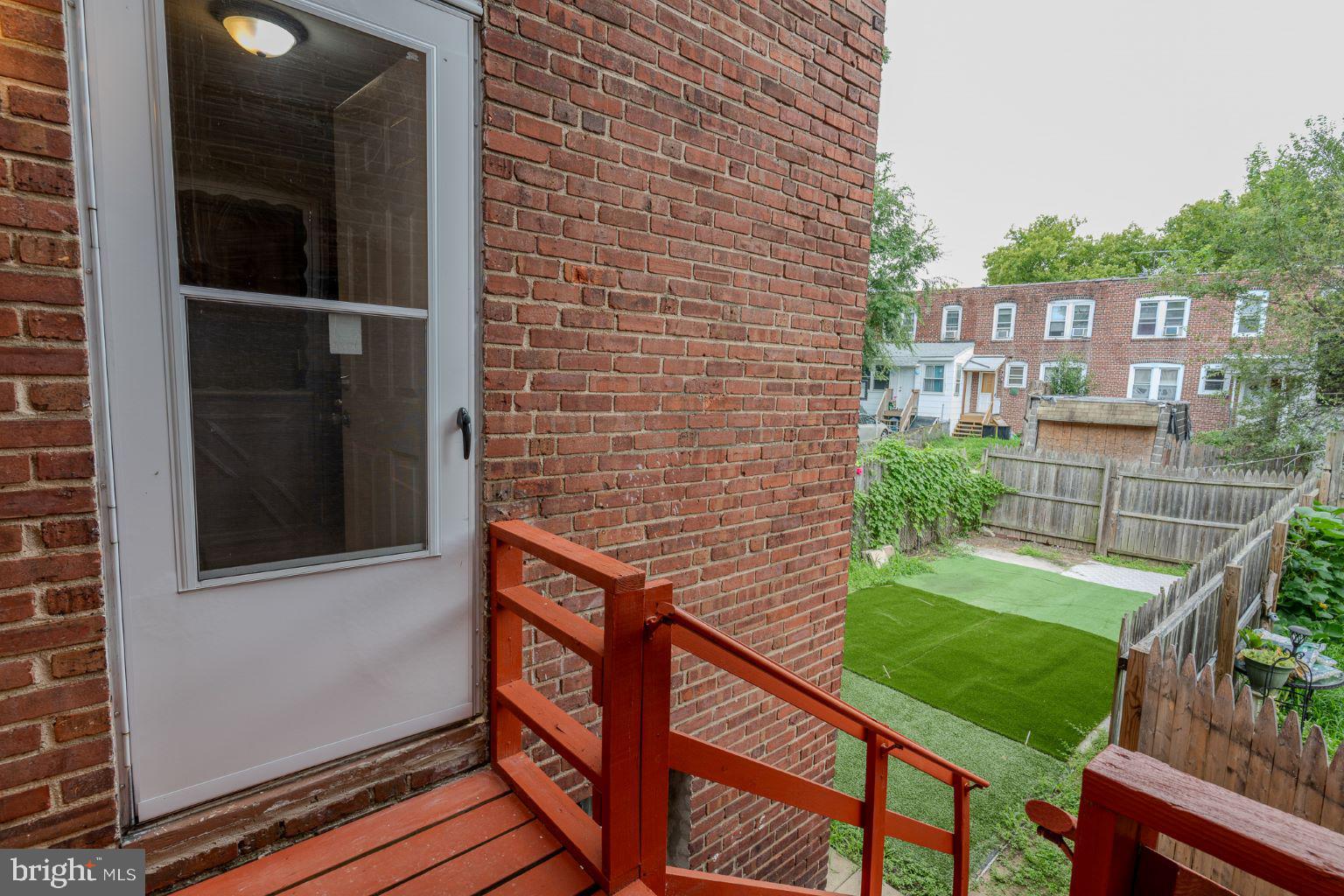 4620 Highland Ave