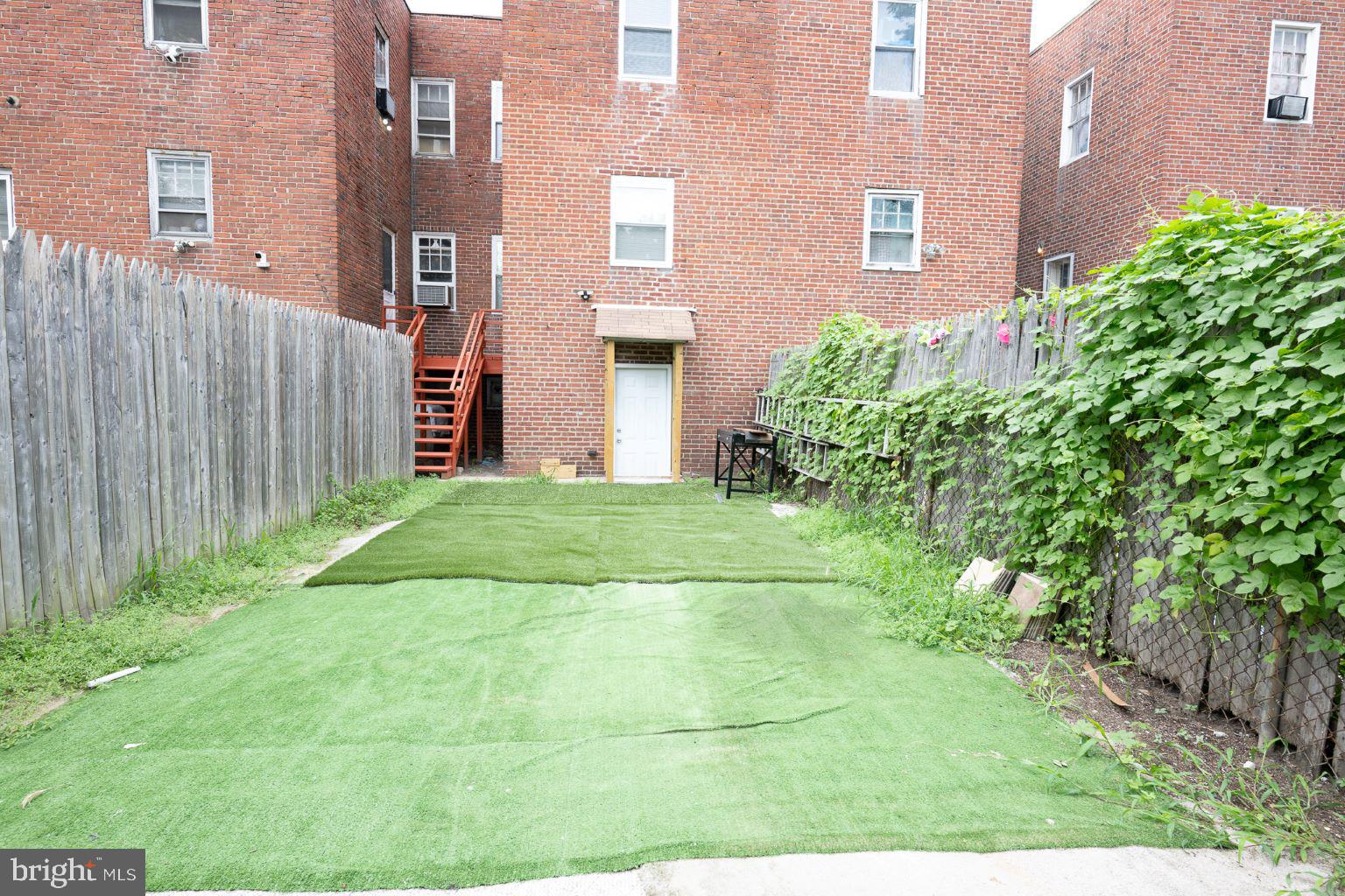 4620 Highland Ave
