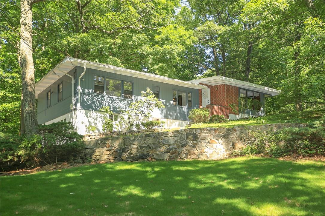 595 Quaker Road