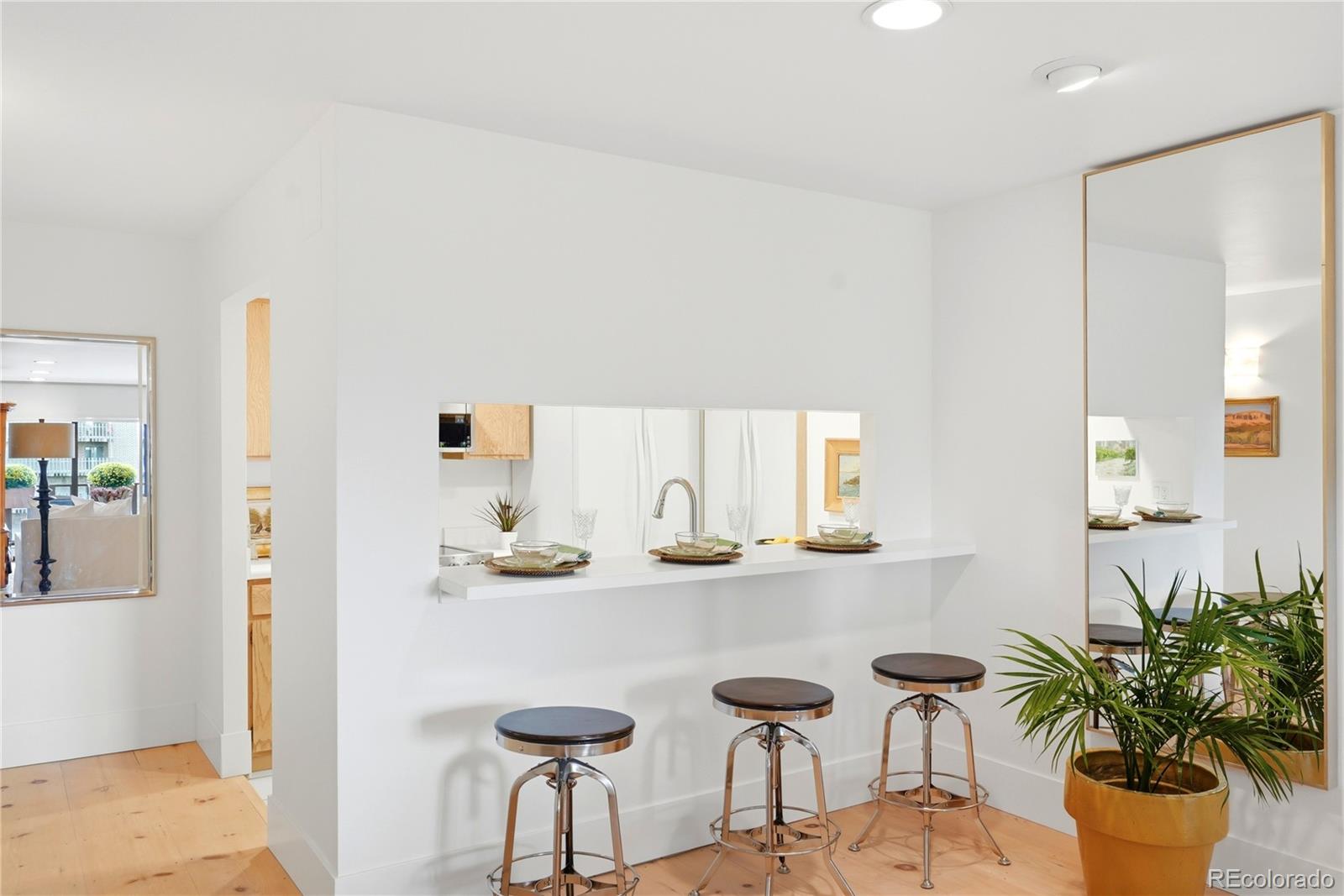 400 S Lafayette Street Unit: 1206