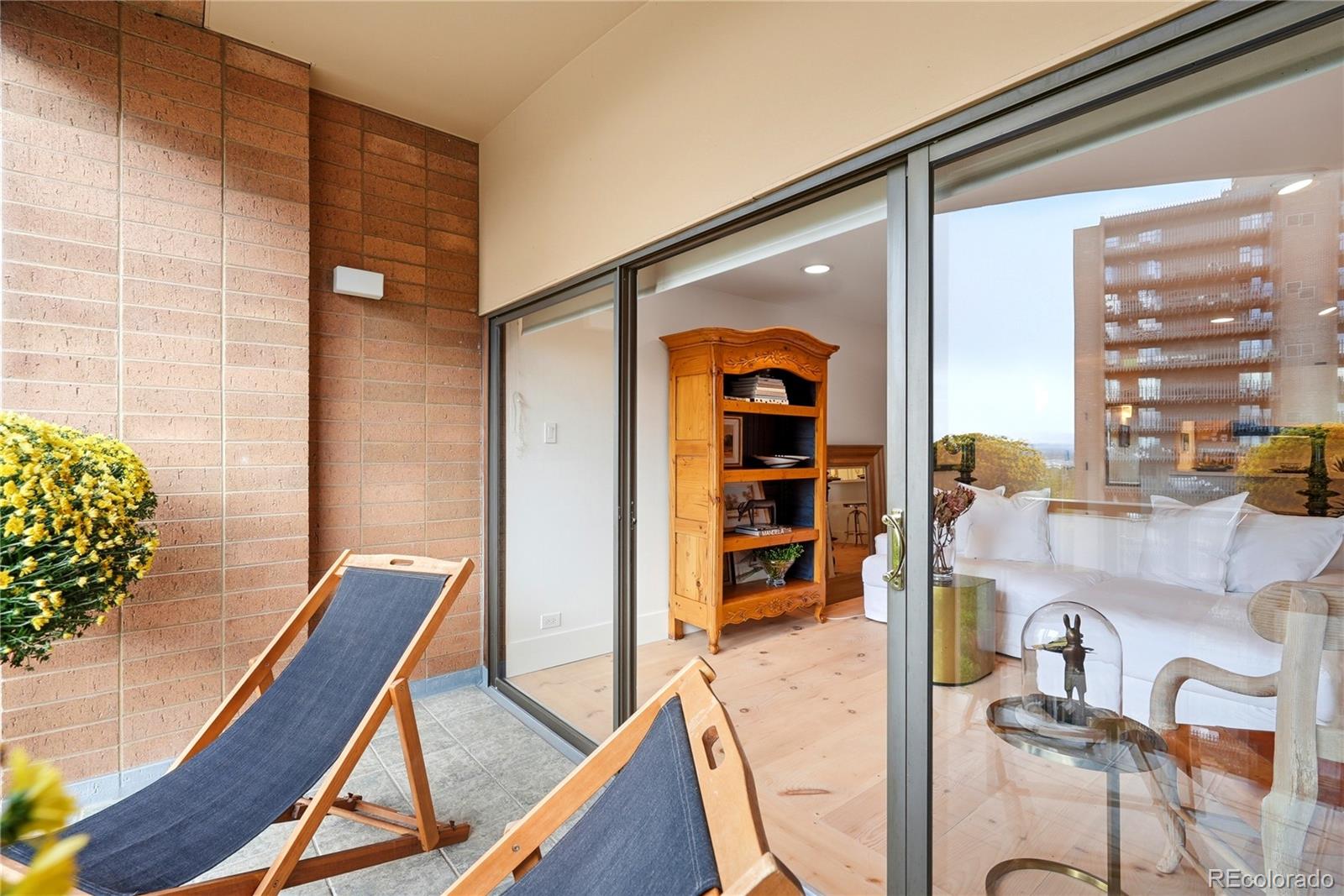 400 S Lafayette Street Unit: 1206