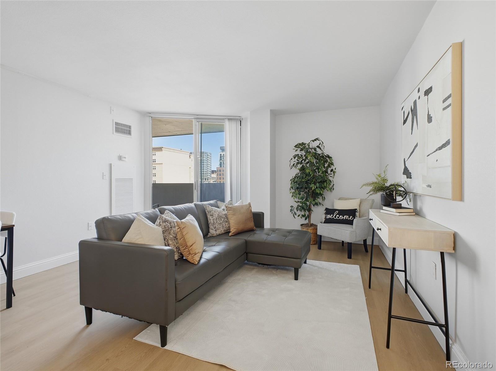 601 W 11th Avenue Unit: 604