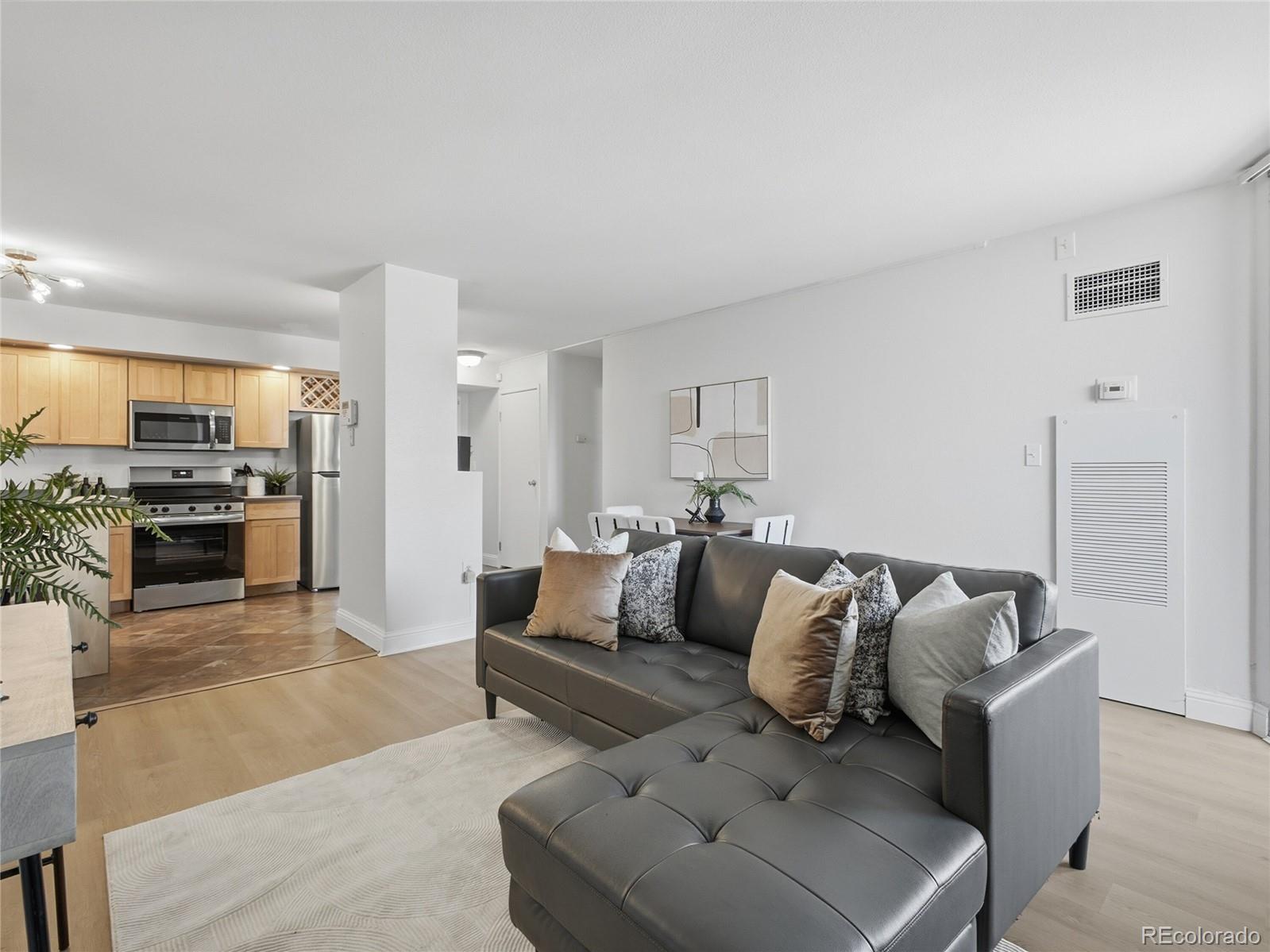 601 W 11th Avenue Unit: 604
