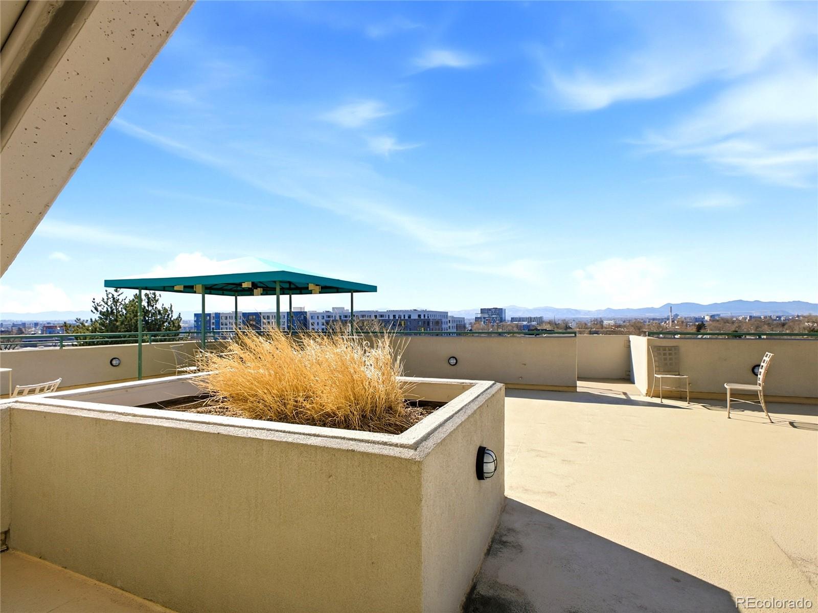 601 W 11th Avenue Unit: 604