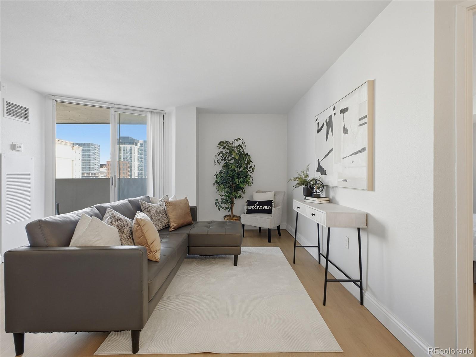 601 W 11th Avenue Unit: 604