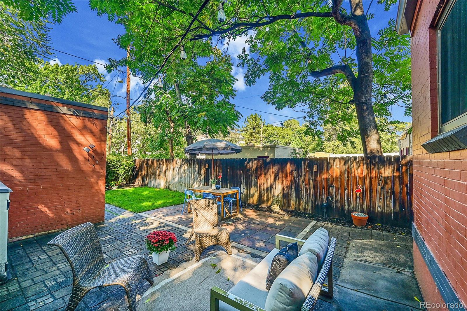 1247 Adams Street