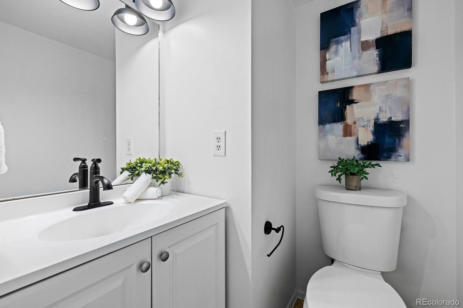 1155 S Oneida Street Unit: C